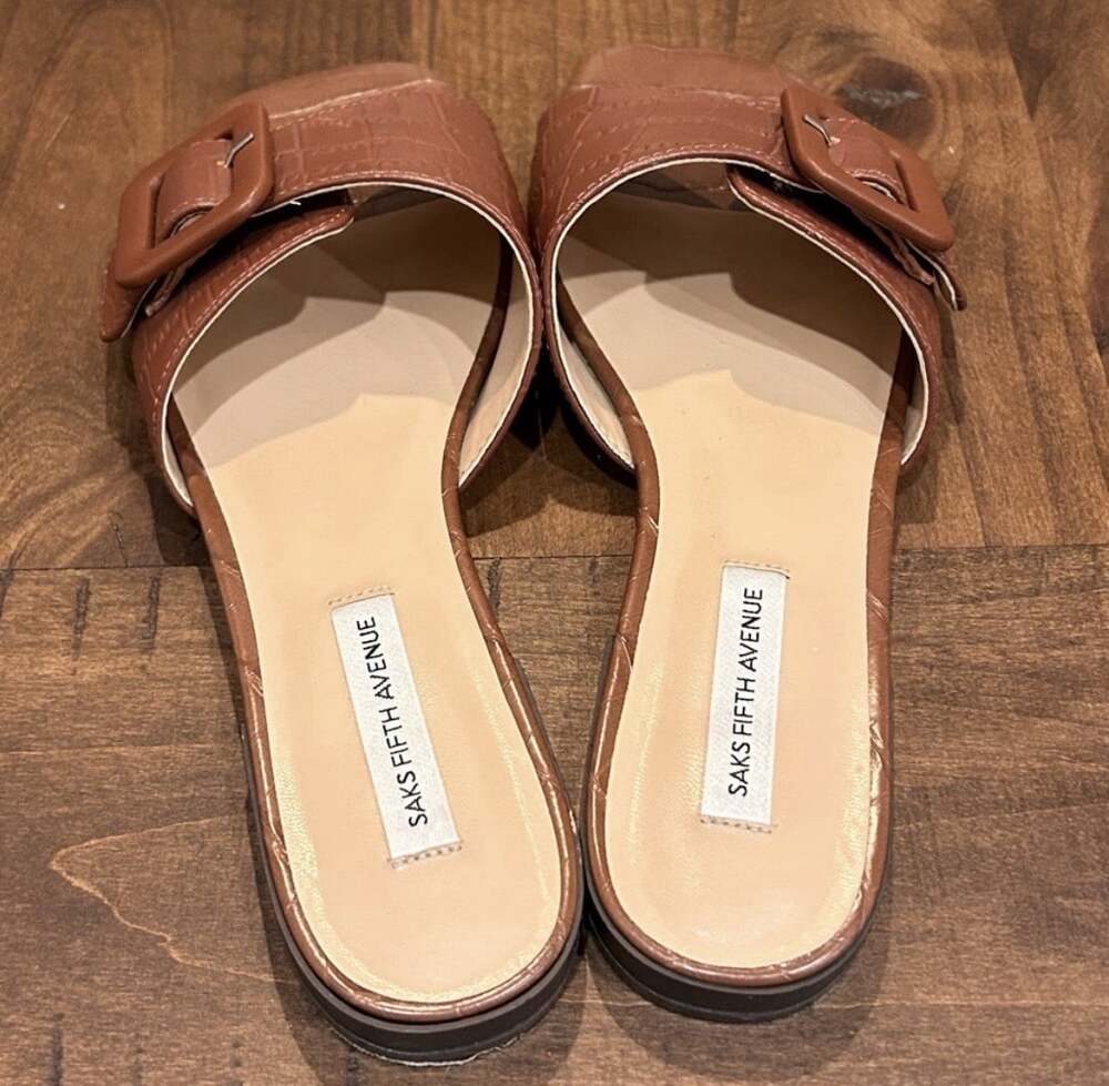 Saks Fifth Avenue Brown Leather Croc Embossed Buckle Slide Sandals Size 6.5 - Picture 3 of 5
